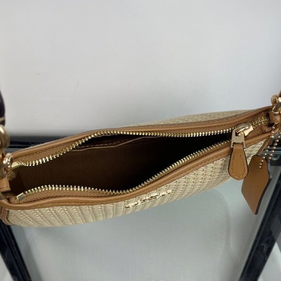 Brand New 😎😎Coach Teri shoulder bag Latte CR350 - Picture 5 of 5